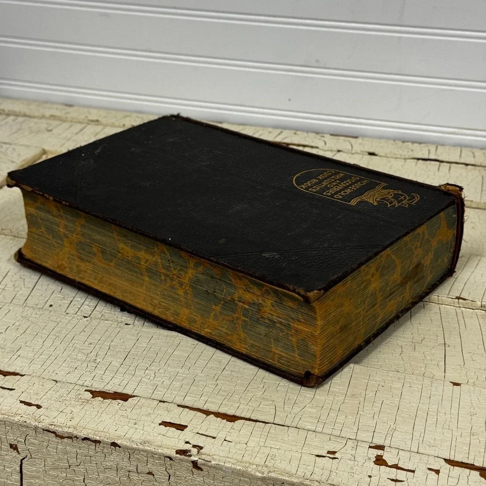 Household Discoveries and Mrs Curtis's‎ cook book- Antique cookbook 1903